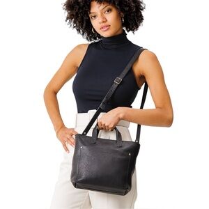Chic Black Leather Crossbody Bag